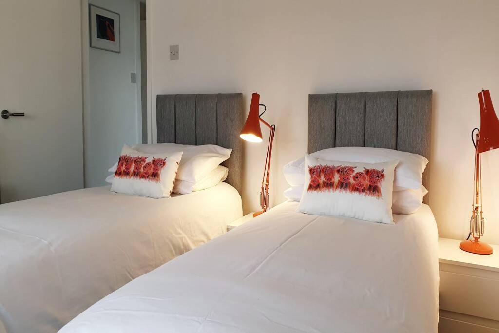 Plas Darien-3 Bed Apt- Sea Views - Sleeps 5 Trearddur Eksteriør billede