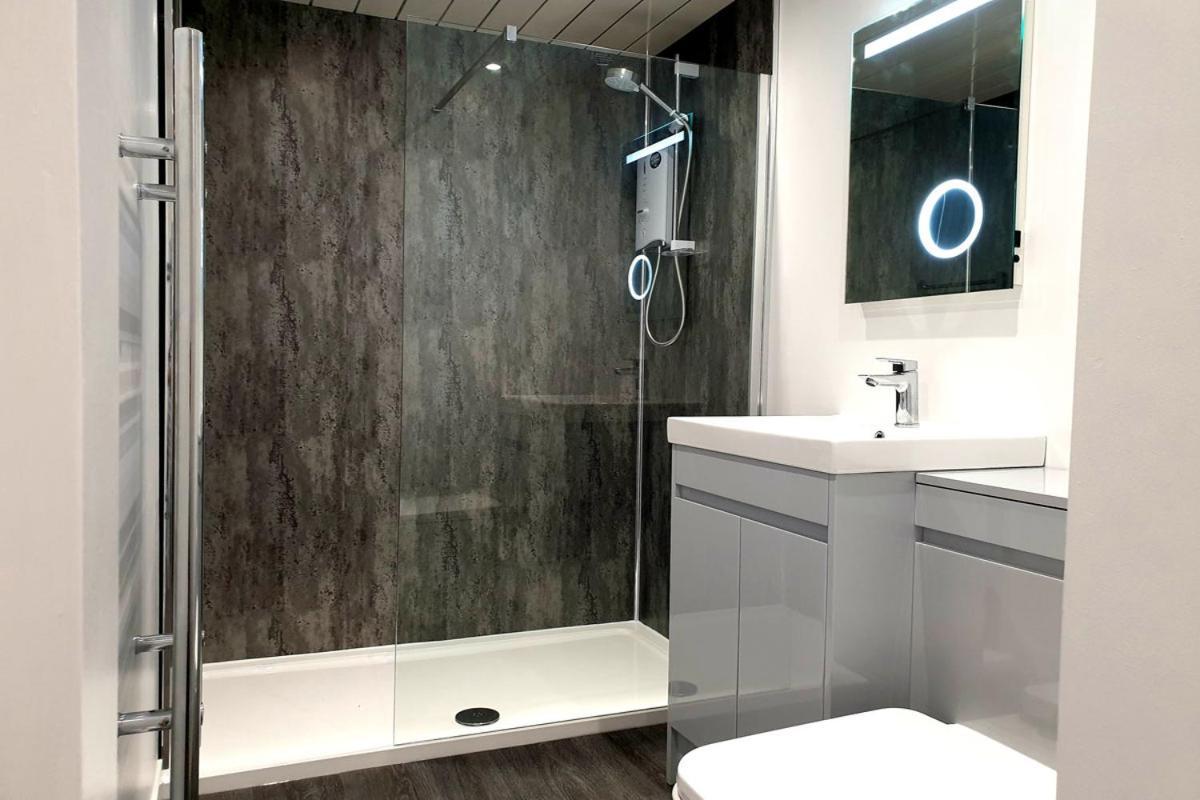 Plas Darien-3 Bed Apt- Sea Views - Sleeps 5 Trearddur Eksteriør billede